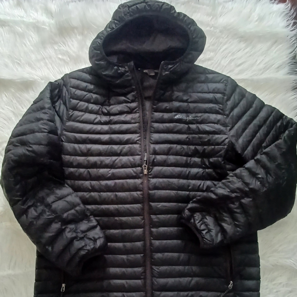 Eddie Bauer down hooded puffer jacket